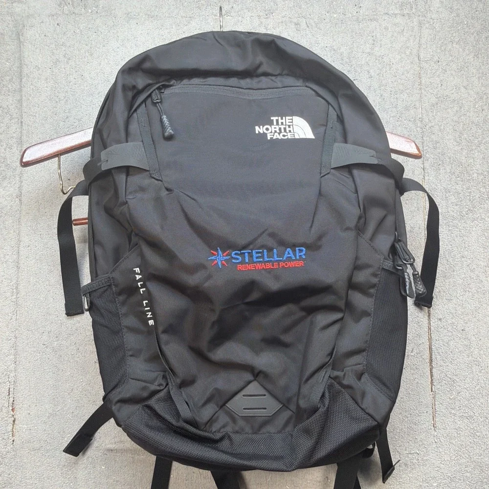 The North Face 28L Backpack Black Laptop‎ Travel School FlexVent